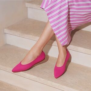 Vivaia Pink pointed toe ballet Flats 6.5